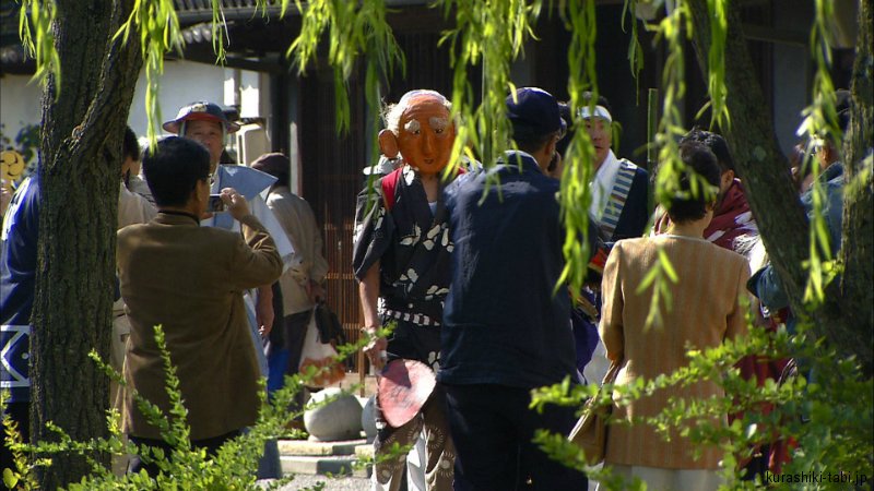 阿智神社秋季例大祭で、美観地区を歩く素隠居